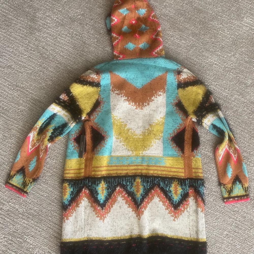 Aztec Cardigan - Picture 3 of 7